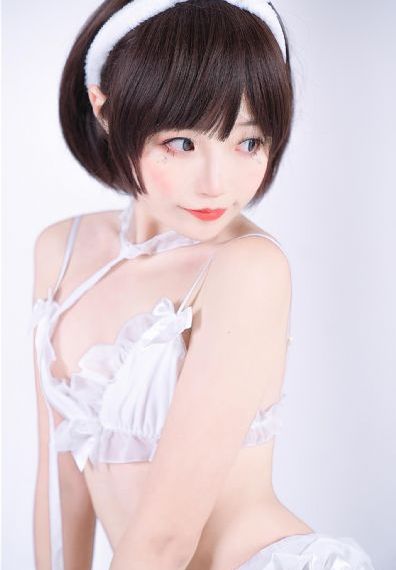 国产妖媚kiki视频在线_日本成人在线
