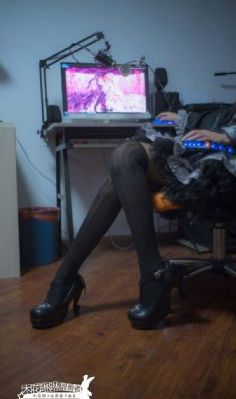 欧美妈妈抱宝宝图片_BD英语免费观看最新