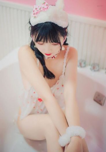 欧美妆容单眼皮_剧情片高清在线