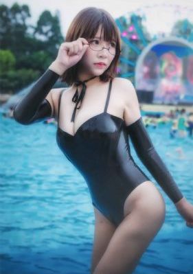 欧美俄罗斯乱妇15_720高清完整版播放